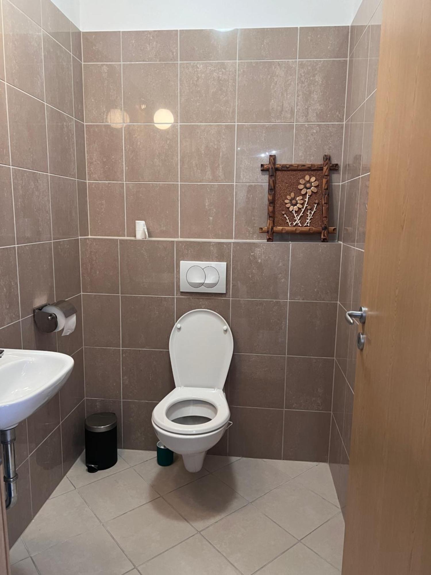 Apartment Your *